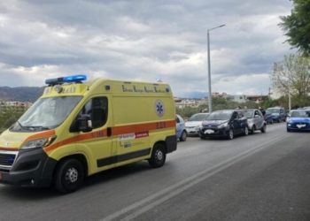 Χανιά: Σφοδρή σύγκρουση αυτοκινήτων – Στο νοσοκομείο μια γυναίκα, δείτε φωτογραφίες