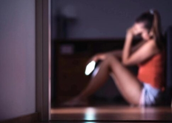 Χερσόνησος: H 15χρονη κόρη κατήγγειλε τον πατέρα της για ενδοοικογενειακή βία