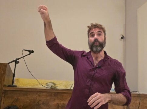 Δ.Ηρακλείου: Με επιτυχία η πρώτη διάλεξη του Εμμανουέλε Argento με θέμα «Το Παιχνίδι της Συνείδησης»