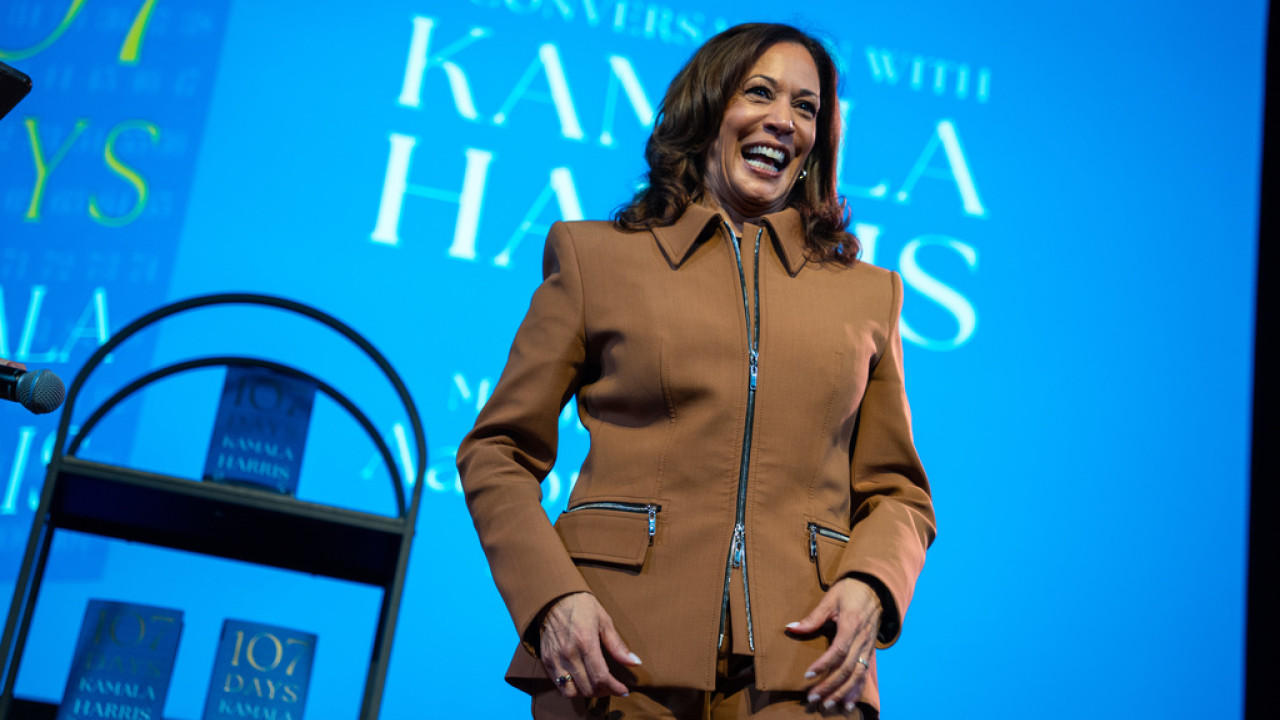 «Δεν έχω τελειώσει»: Η Κάμαλα Χάρις άφησε ανοικτό το ενδεχόμενο νέας υποψηφιότητας για τον Λευκό Οίκο