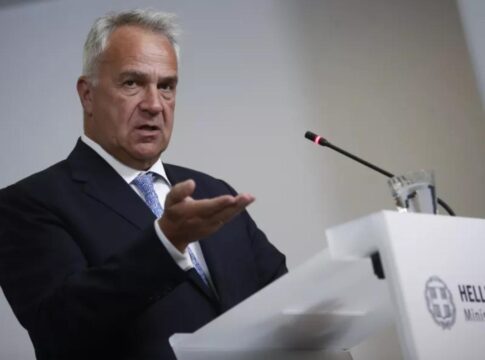 «Δεν με εκπλήσσουν ούτε με φοβίζουν» – Τι λέει ο Μ. Βορίδης για την επίθεση που δέχθηκε σε εστιατόριο στο Ηράκλειο