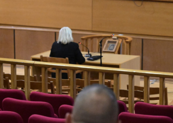 Δίκη Χρυσής Αυγής - Ελένη Ζαρούλια: «Δεν ήμουν μέλος της Χρυσής Αυγής. Στήριζα τον σύζυγο μου»