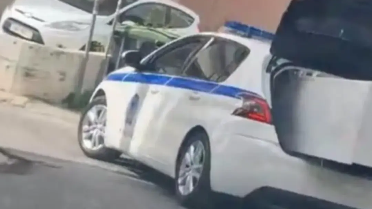 ΕΔΕ για το βίντεο με το περιπολικό που μετέφερε ψυγείο