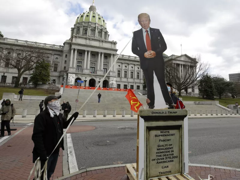 Διαδηλώσεις κατά τραμπ