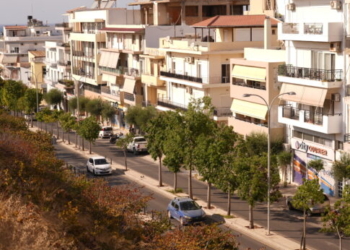 Εκτός ελέγχου το στεγαστικό: Εκπαιδευτικοί και φοιτητές «γυρίζουν την πλάτη» στο Ηράκλειο – Δείτε βίντεο