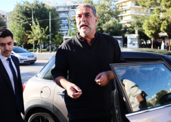 Ένοχος ο Βασίλης Μπισμπίκης - Του επιβλήθηκε πρόστιμο 7.000 ευρώ