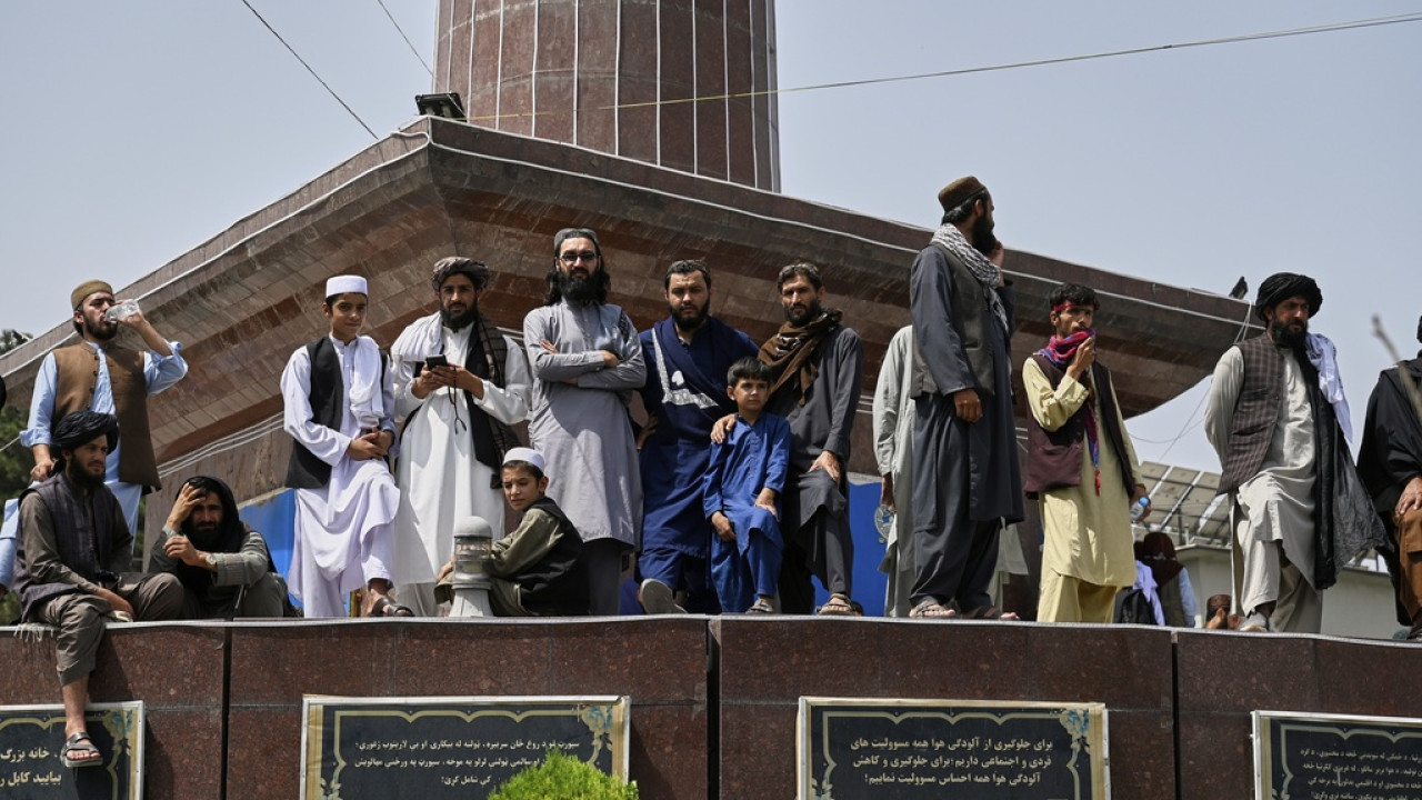 Επέστρεψε το ίντερνετ στο Αφγανιστάν: Στους δρόμους οι πολίτες