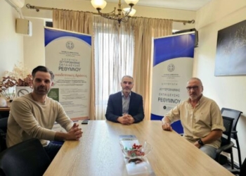 Επίσκεψη Χνάρη στα γραφεία της Πρωτοβάθμιας και Δευτεροβάθμιας Εκπαίδευσης Ρεθύμνου