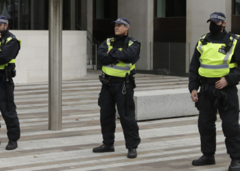 Επίθεση σε συναγωγή στο Μάντσεστερ 