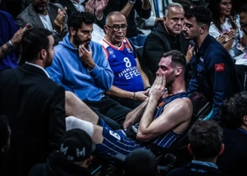 Επιβεβαιώθηκαν οι φόβοι για τον τραυματισμό του Παπαγιάννη – Χάνει όλη την υπόλοιπη σεζόν