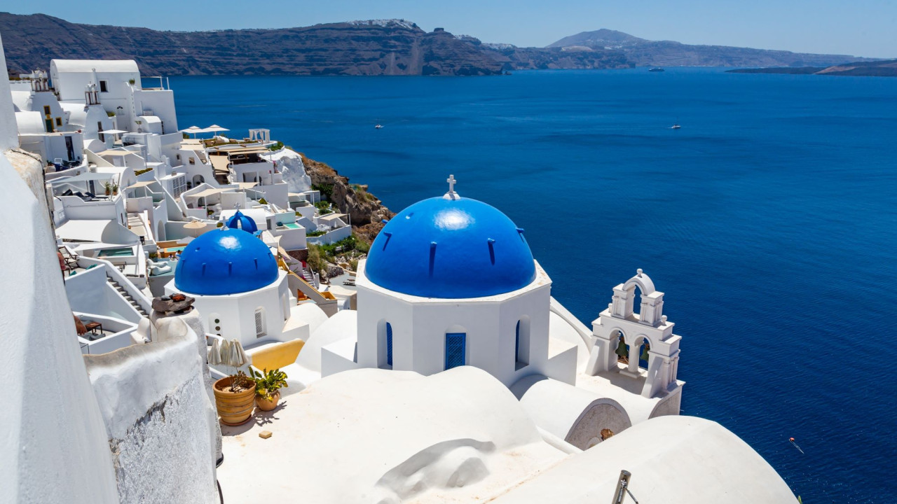 ΕΤΕ: Επενδυτικές ανάγκες 35 δισ. για την παραμονή των ελληνικών νησιών στην ελίτ