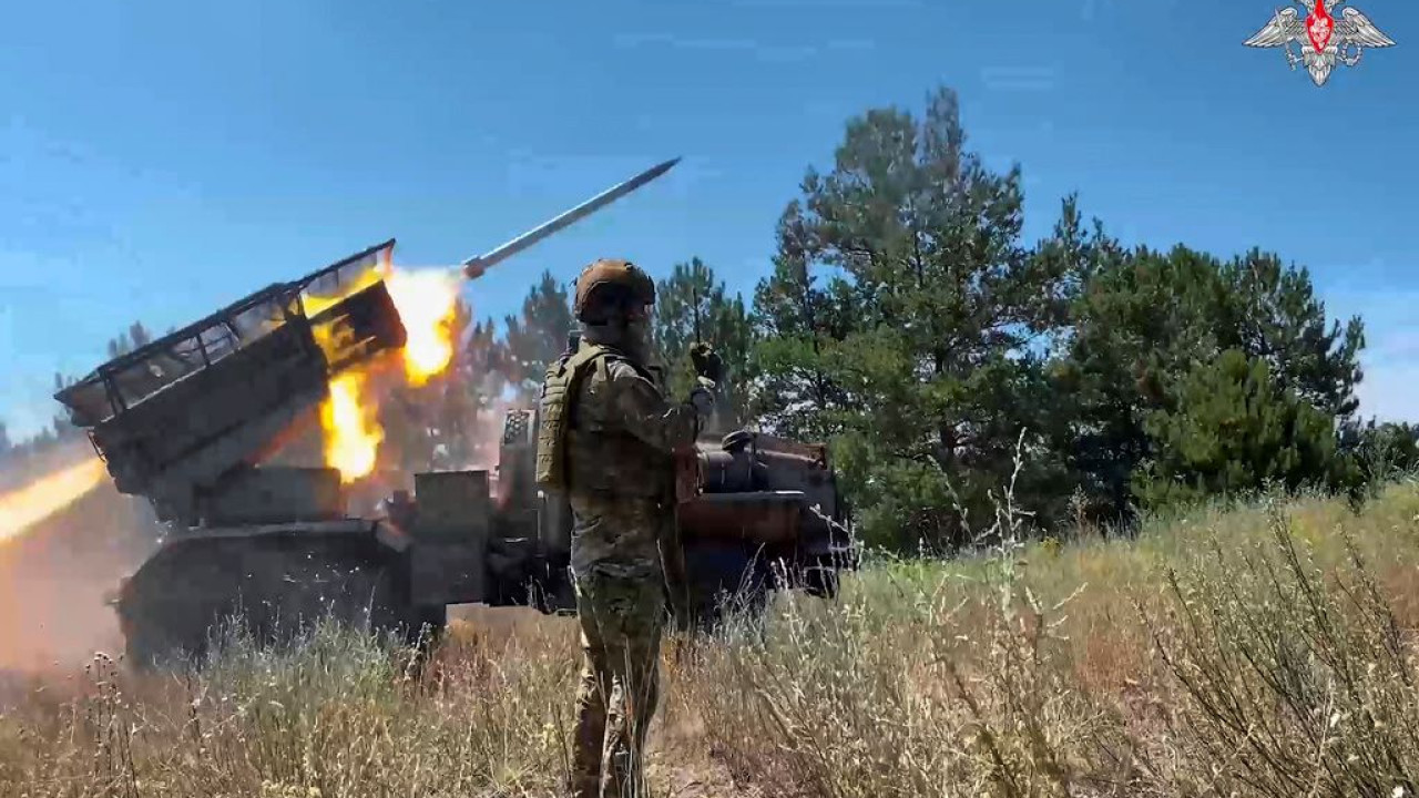 Εξαρτήματα «ξένης κατασκευής» σε ρωσικούς πυραύλους κατήγγειλε ο Ζελένσκι