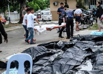 Φιλιππίνες: Στους 69 οι νεκροί από τα 6.9 Ρίχτερ - Τραγικές εικόνες στα συντρίμμια  