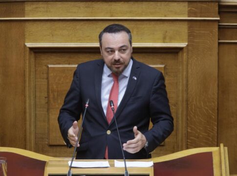 Φραγκίσκος Παρασύρης: Στη Βουλή το ζήτημα του καθεστώτος για την άδεια άσκησης επαγγέλματος διπλωματούχων μηχανικών