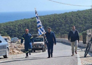 Γαύδος: Χωρίς μαθητές η παρέλαση – Κράτησαν οι κάτοικοι τη σημαία