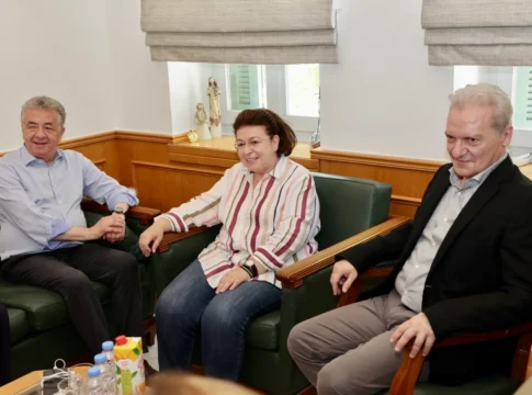 Για Ενετικά Τείχη και Νεώρια ανεβαίνουν στην Αθήνα Αρναουτάκης – Καλοκαιρινός