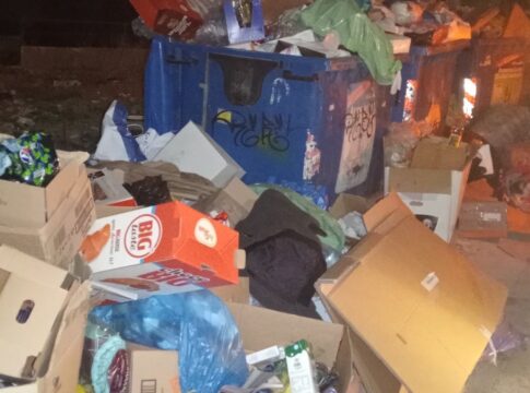 H Αποκεντρωμένη έδωσε το “οκ” για τον ιδιώτη, οι κάδοι όμως παραμένουν γεμάτοι!