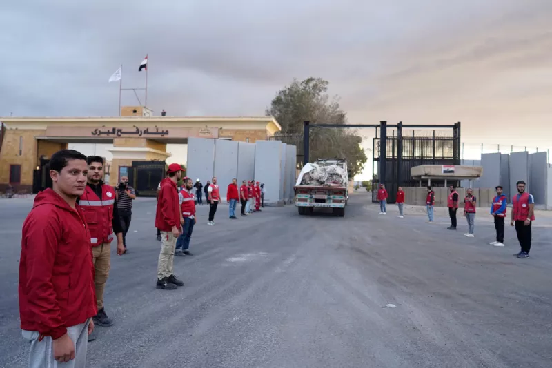 Η Χαμάς δεν θα κυβερνήσει τη Γάζα μετά τον πόλεμο, λέει πηγή της - Πότε θα απελευθερωθούν οι όμηροι