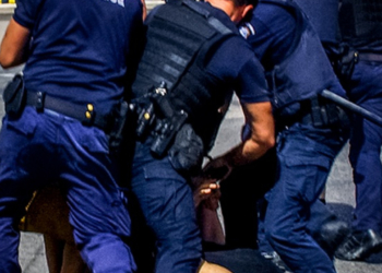 ΗΠΑ: Συγκρούσεις έξω από κέντρο κράτησης της ICE στο Σικάγο