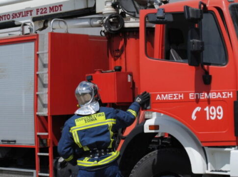 Ηράκλειο: Έσπευσε άμεσα η πυροσβεστική και πρόλαβε τα χειρότερα στη Φιλοθέη!