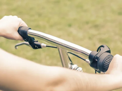 Ηράκλειο: Με ελαφρά τραύματα η 9χρονη που παρασύρθηκε από αυτοκίνητο