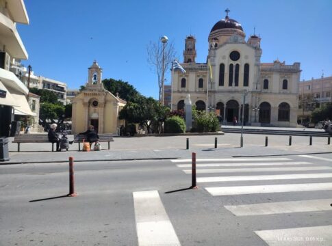 Ηράκλειο: Mένουν στη… θέση τους τα κολωνάκια στην Αγίου Μηνά;