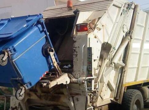 Ηράκλειο: Στο νοσοκομείο εργαζόμενη στην Καθαριότητα – Έπεσε από το απορριμματοφόρο