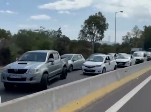 Ηράκλειο: Τι προκάλεσε το πρωινό κυκλοφοριακό «έμφραγμα» σε Κνωσού και Παπαναστασίου