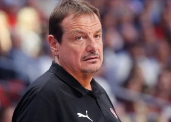 Κανονικά στον πάγκο του Παναθηναϊκού ο Αταμάν και οι υπόλοιποι προπονητές της Basket League – Φέρνει νέα διάταξη η ΓΓΑ