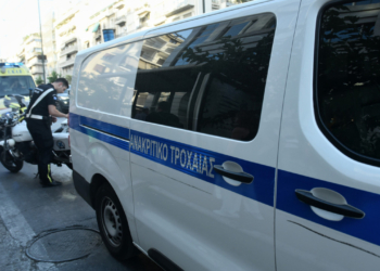 Καραμπόλα 5 αυτοκινήτων στη Λένορμαν - Ένας νεκρός