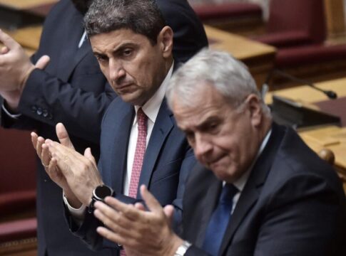 Καταδικάζει ο Αυγενάκης την επίθεση σε βάρος Βορίδη στο Ηράκλειο: «Είναι πράξη ντροπής – Δεν μας φοβίζουν»