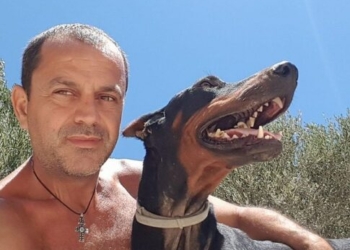 Καταφύγο Takis Shelter: Πρεμιέρα για το Φεστιβάλ Ντοκιμαντέρ στο Ρέθυμνο με τη συγκινητική ιστορία του Τάκη Προεστάκη