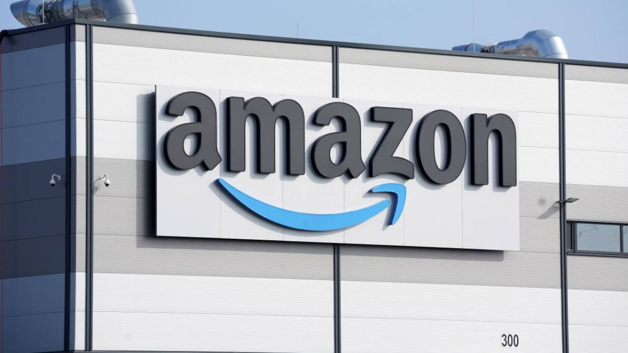 Καταγγελία κατά Amazon για διακρίσεις σε έγκυες κι ανάπηρους εργαζομένους