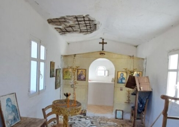 Κατέρρευσε τμήμα της στέγης του ναού των Αγίων Θεοδώρων στο νησάκι Θοδωρού