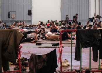 Κρήτη: Αναζητούνται χώροι σε Ηράκλειο και Χανιά για την προσωρινή παραμονή μεταναστών