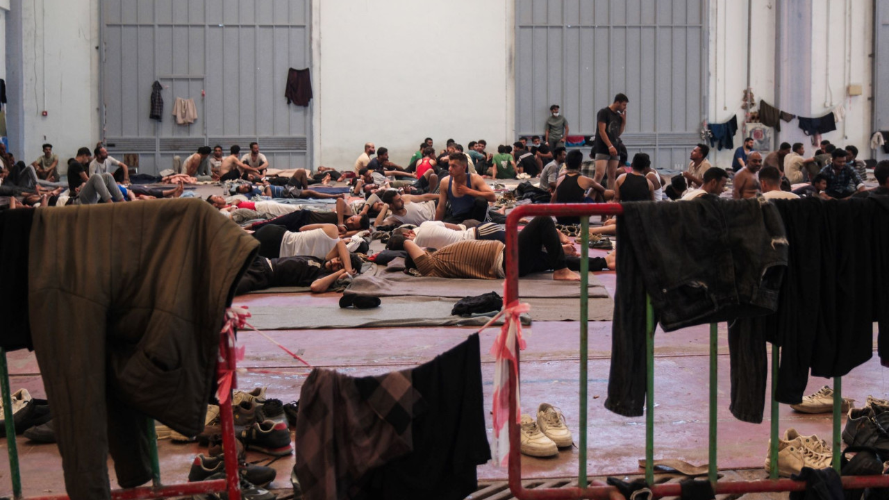 Κρήτη: Αναζητούνται χώροι σε Ηράκλειο και Χανιά για την προσωρινή παραμονή μεταναστών