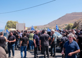 Κρήτη: Στους δρόμους οι κτηνοτρόφοι -Κινητοποιήσεις σε Ηράκλειο και Χανιά