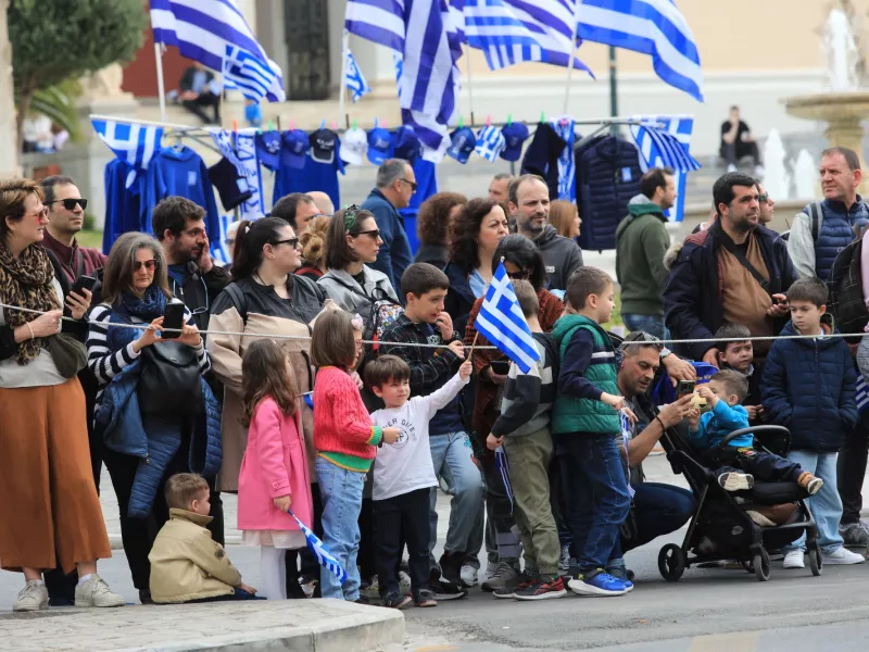 Κυκλοφοριακές ρυθμίσεις σε Αθήνα και Πειραιά λόγω παρελάσεων 28ης Οκτωβρίου