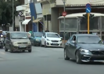 Κυκλοφοριακό χάος στην «καρδιά» των Χανίων – Για γερά νεύρα η κίνηση, δείτε βίντεο