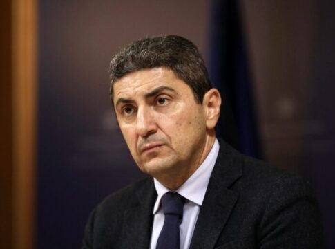 Λευτέρης Αυγενάκης: Η “ανύπαρκτη πίεση”… έγινε τελικά “απλή πληροφόρηση”