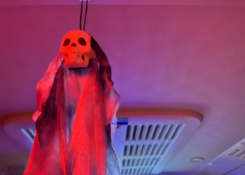 Λεωφορείο του... Halloween στη Θεσσαλονίκη - Φωτογραφίες
