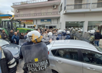 Λιβαδειά: Συγκρούσεις αγροτών - αστυνομικών – Την «έπεσαν» στον Τσιάρα