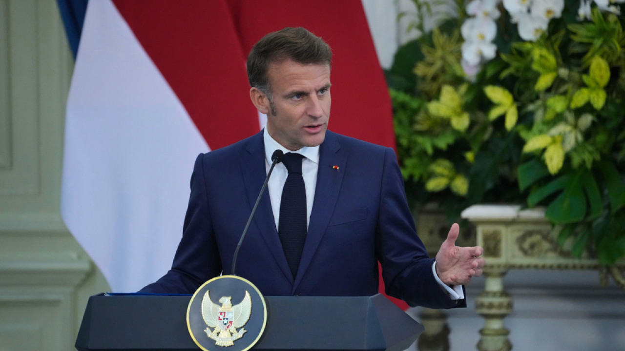 Μακρόν: Τα drones που παραβιάζουν τον ευρωπαϊκό εναέριο χώρο «μπορούν να καταστρέφονται»