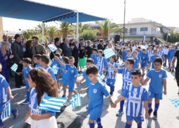 Με καλό καιρό και χαμόγελα η παρέλαση στη Νέα Αλικαρνασσό