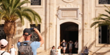 Με… κοντομάνικα αποχαιρετά τον Οκτώβριο η Κρήτη – τι καιρό θα κάνει την 28η Οκτωβρίου