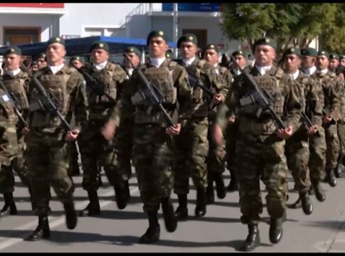 Mε λαμπρότητα η παρέλαση και στα Χανιά