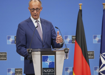 Mερτς: Προειδοποιεί για νέο κύμα αντισημιτισμού