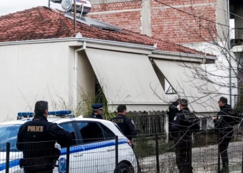 Μητροκτονία στα Τρίκαλα: Στραγγαλισμό της 54χρονης «έδειξαν» τα ιατροδικαστικά ευρήματα