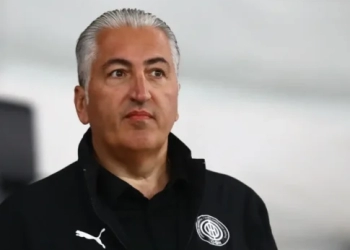 Mπούσης για Κόντη: “Είμαι βέβαιος για την ηγετική ικανότητα του”