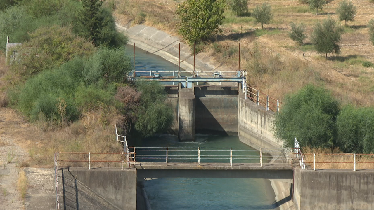 Nερό: Η στάθμη μειώνεται, η αγωνία των αγροτών αυξάνεται